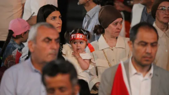 Bakan Özhaseki: 'Darbe girişimine kalkanlar o ağlayan adamın güya rüyada gördüğü sapkınlıklara peşkeş çekerek kendilerinden geçtiler'