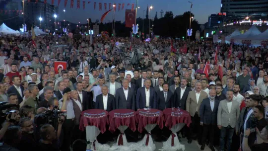 Bakan Özhaseki: 'Darbe girişimine kalkanlar o ağlayan adamın güya rüyada gördüğü sapkınlıklara peşkeş çekerek kendilerinden geçtiler'