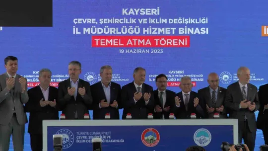 Bakan Özhaseki: 'Deprem bölgesindeki kent merkezlerinde 'Yerinde Dönüşüm' yapacağız'