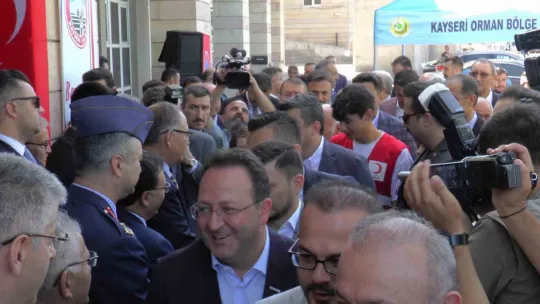 Bakan Özhaseki: 'Gelişiyoruz, büyüyoruz ve bu durum düşmana korku salıyor'