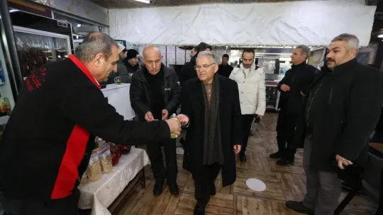 Bakan Özhaseki ve Başkan Büyükkılıç'tan Erciyes esnafına ziyaret
