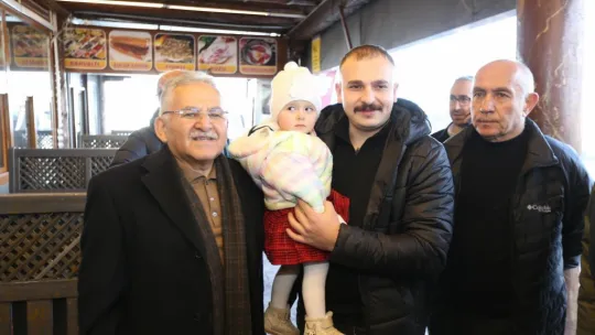 Bakan Özhaseki ve Başkan Büyükkılıç'tan Erciyes esnafına ziyaret