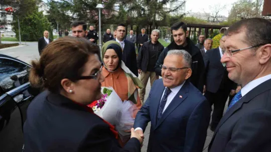 Bakan Yanık'tan Başkan Büyükkılıç'a ziyaret