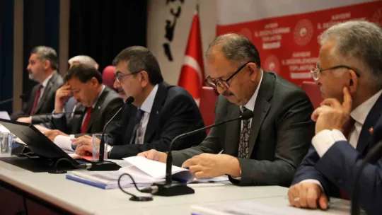 Bakanlar Özhaseki ve Tekin'in katılımı ile İl Değerlendirme Toplantısı yapıldı