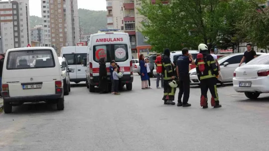 Balkonda çıkan yangın korkuttu
