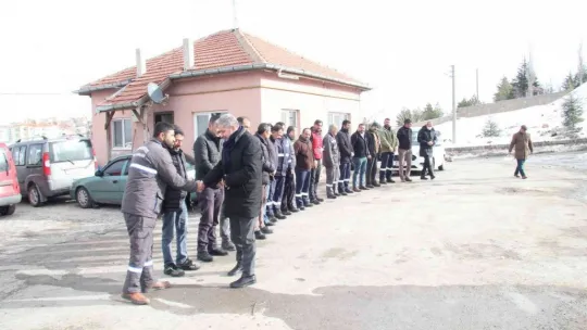 Başkan Altun belediye personelinin kandilini kutladı