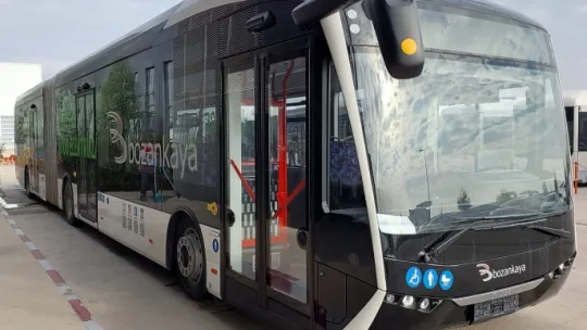 Ulaşım A.Ş. Filosuna 15 adet yeni elektrikli körüklü otobüs daha kattı
