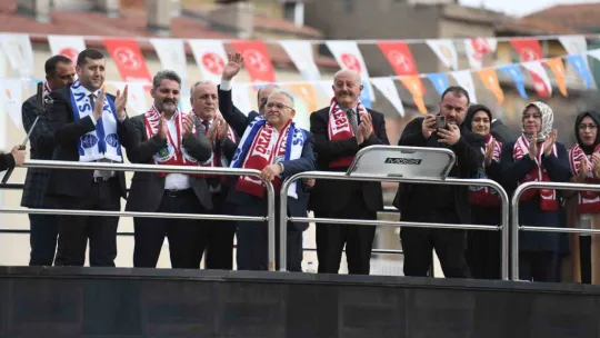 Başkan Büyükkılıç: 'Biz hizmet siyaseti, hizmet belediyeciliği üretiyoruz'