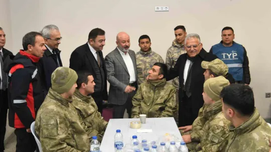 'Deprem bölgesine yardım, bin tıra ulaştı'