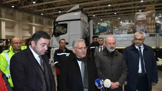 'Deprem bölgesine yardım, bin tıra ulaştı'