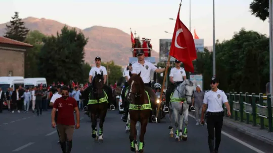 Başkan Büyükkılıç: 'FETÖ darbe girişimi Türk milletinin iman dolu göğsünde söndü'