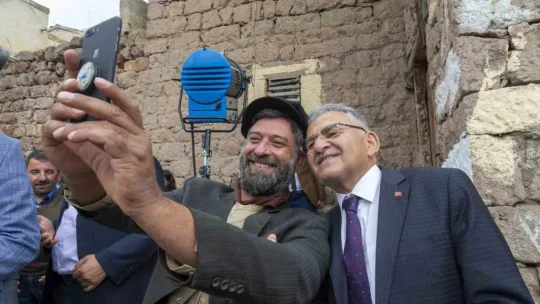 Başkan Büyükkılıç: 'İnsanları kucaklayan, bağrına basan, bir yaklaşım içerisindeyiz'