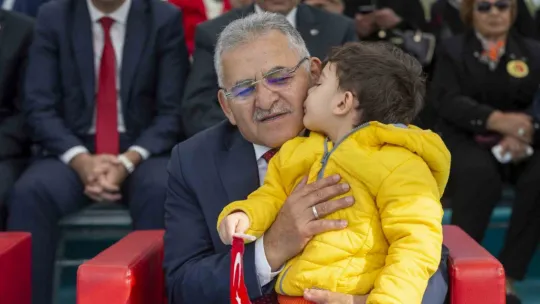 Başkan Büyükkılıç: 'İnsanları kucaklayan, bağrına basan, bir yaklaşım içerisindeyiz'