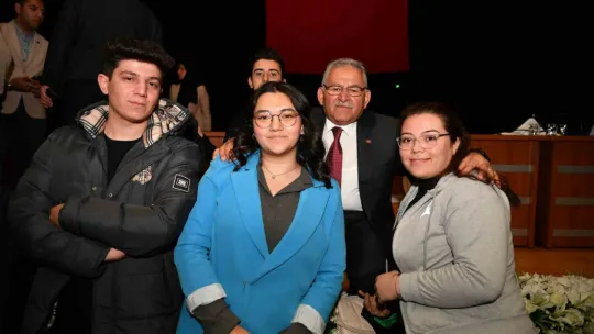 Başkan Büyükkılıç: 'Kayseri, hem kendini kuran şehir hem de zenginlikler şehridir'