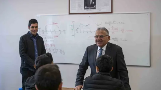 Başkan Büyükkılıç, LGS öğrencilerine başarılar diledi