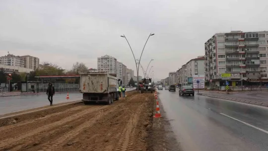 Başkan Büyükkılıç: 'MKP Bulvarı'nda 47 iş makinası ve 100 personel ile çalışıyoruz'