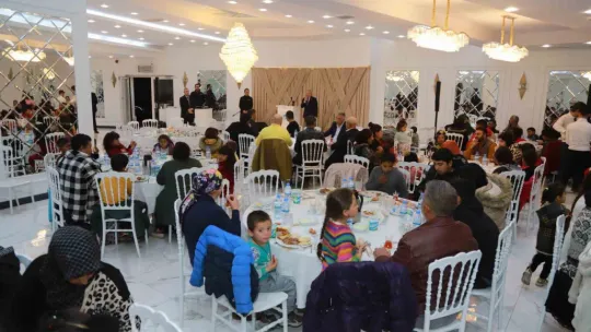 Başkan Büyükkılıç, Cennet Mahallesi sakinleriyle iftar yaptı