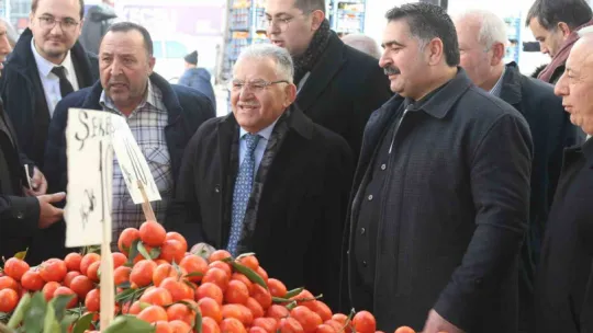 Pazarcı esnafından Memduh Başkan'a büyük ilgi