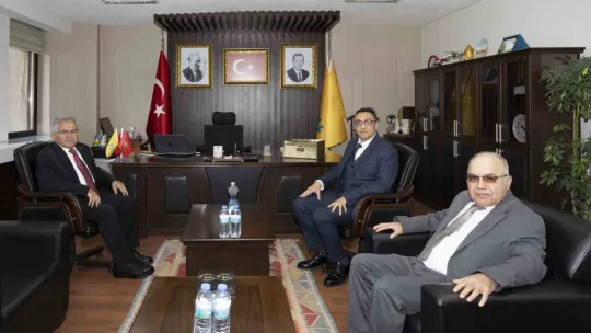 Başkan Büyükkılıç: 'PTT haberleşme ve iletişimde çok önemli görevler yerine getiriyor'