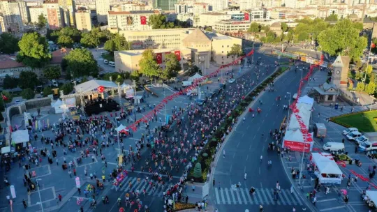 Başkan Büyükkılıç, 'Türkiye aşkına' pedalladı