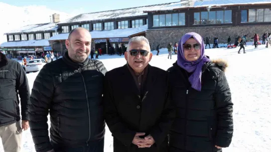 Başkan Büyükkılıç: 'Türkiye'nin her yerinden Erciyes'e geliyorlar'