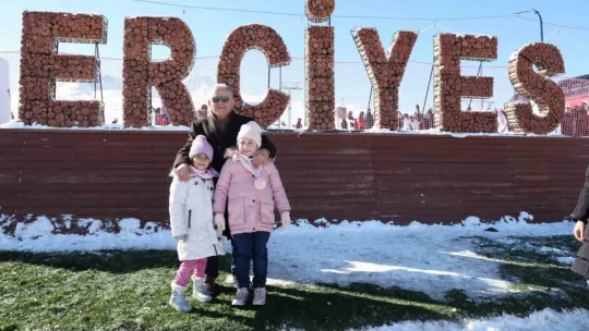 Başkan Büyükkılıç: 'Türkiye'nin her yerinden Erciyes'e geliyorlar'