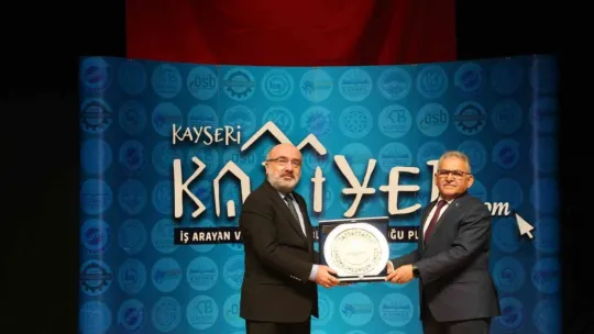 Başkan Büyükkılıç: 'Üniversite öğrencilerimiz Kariyer Merkezi ile mutlaka tanışsın'