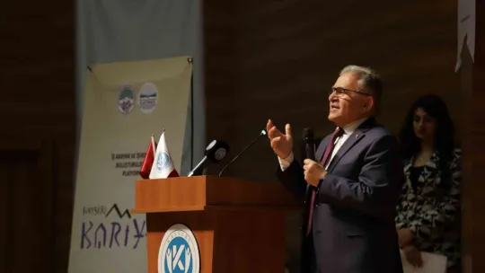 Başkan Büyükkılıç: 'Üniversite öğrencilerimiz Kariyer Merkezi ile mutlaka tanışsın'