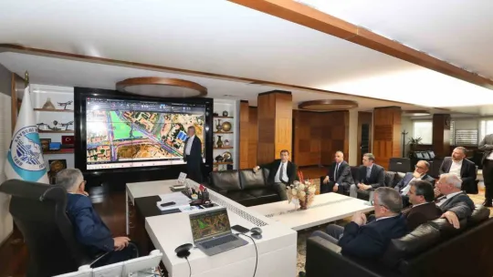 Başkan Büyükkılıç'a 'Kartal Katlı Kavşağı' brifingi