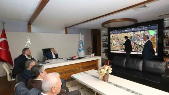 Başkan Büyükkılıç'a 'Kartal Katlı Kavşağı' brifingi