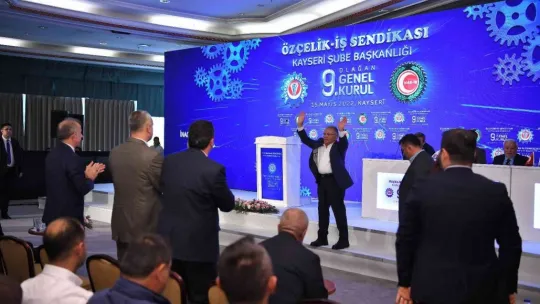 Başkan Büyükkılıç'a konfetili ve tezahüratlı karşılama