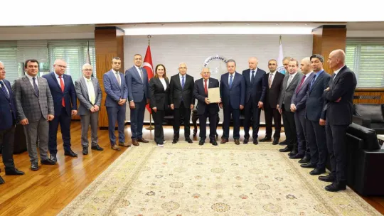 Başkan Büyükkılıç'a şehrin tebrik ziyaretleri sürüyor