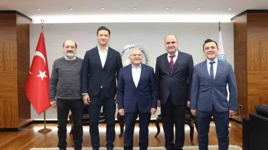 Başkan Büyükkılıç'a ziyaretçi yoğunluğu