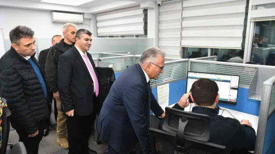 Başkan Büyükkılıç, Alo 153 ve Beyaz Masa'yı ziyaret etti