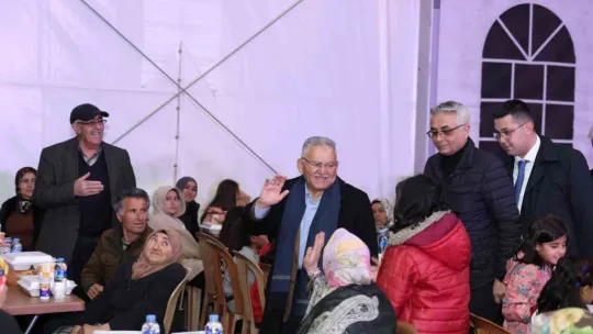 Başkan Büyükkılıç büyükşehirin iftar sofrasını ziyaret etti