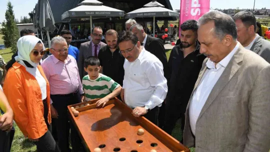 Başkan Büyükkılıç çocukluk günlerini yeniden yaşadı