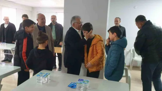 Başkan Büyükkılıç, depremzedelerin her zaman yanında