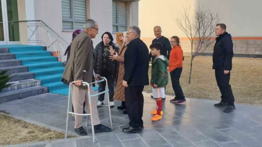 Başkan Büyükkılıç, depremzedelerin her zaman yanında