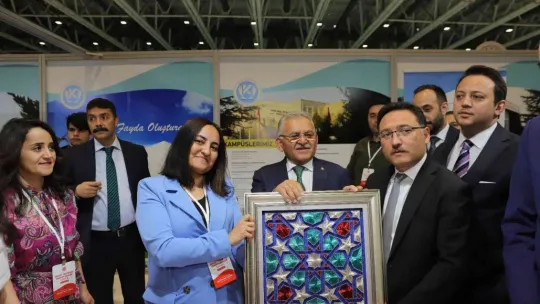 Başkan Büyükkılıç Devlet Teşvik Tanıtım Günleri'nde öğrencilerle buluştu