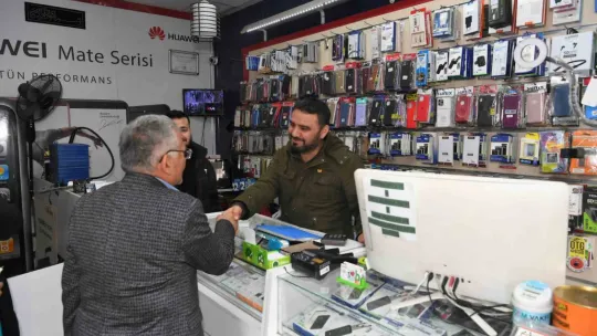 Başkan Büyükkılıç, Düvenönü esnafı ile buluştu
