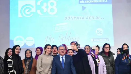 Başkan Büyükkılıç, e-38'in ihracat modunu tanıttı