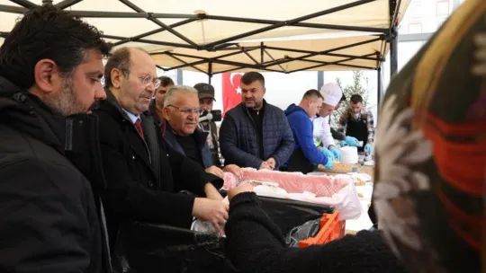 Başkan Büyükkılıç, Elbistan Kayseri Çarşısı'nda incelemelerde bulundu