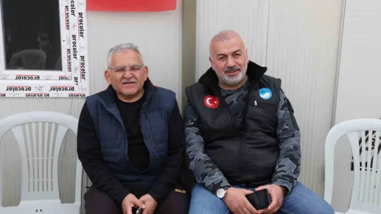 Başkan Büyükkılıç, Elbistan Kayseri Çarşısı'nda incelemelerde bulundu