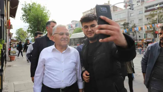 Başkan Büyükkılıç, esnaf ve vatandaşlarla buluştu