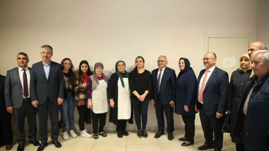 Başkan Büyükkılıç, Felahiyelilerle buluştu