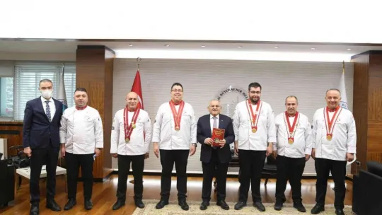 Başkan Büyükkılıç gastronomi şehrinin ustaları ile buluştu
