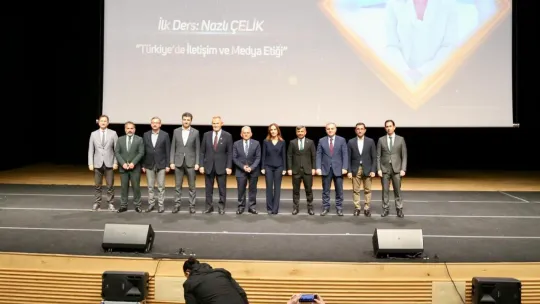 Başkan Büyükkılıç, genç iletişimciler ile bir araya geldi