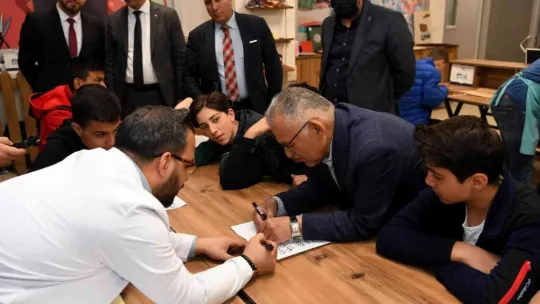 Başkan Büyükkılıç, Gençlik Projesi'nde öğrencilerle buluştu