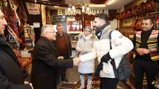Başkan Büyükkılıç Hisarcık ve Erciyes Esnafı ile Buluştu