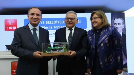 Başkan Büyükkılıç ile Büyükşehir, 1 yılda 11 ödül aldı